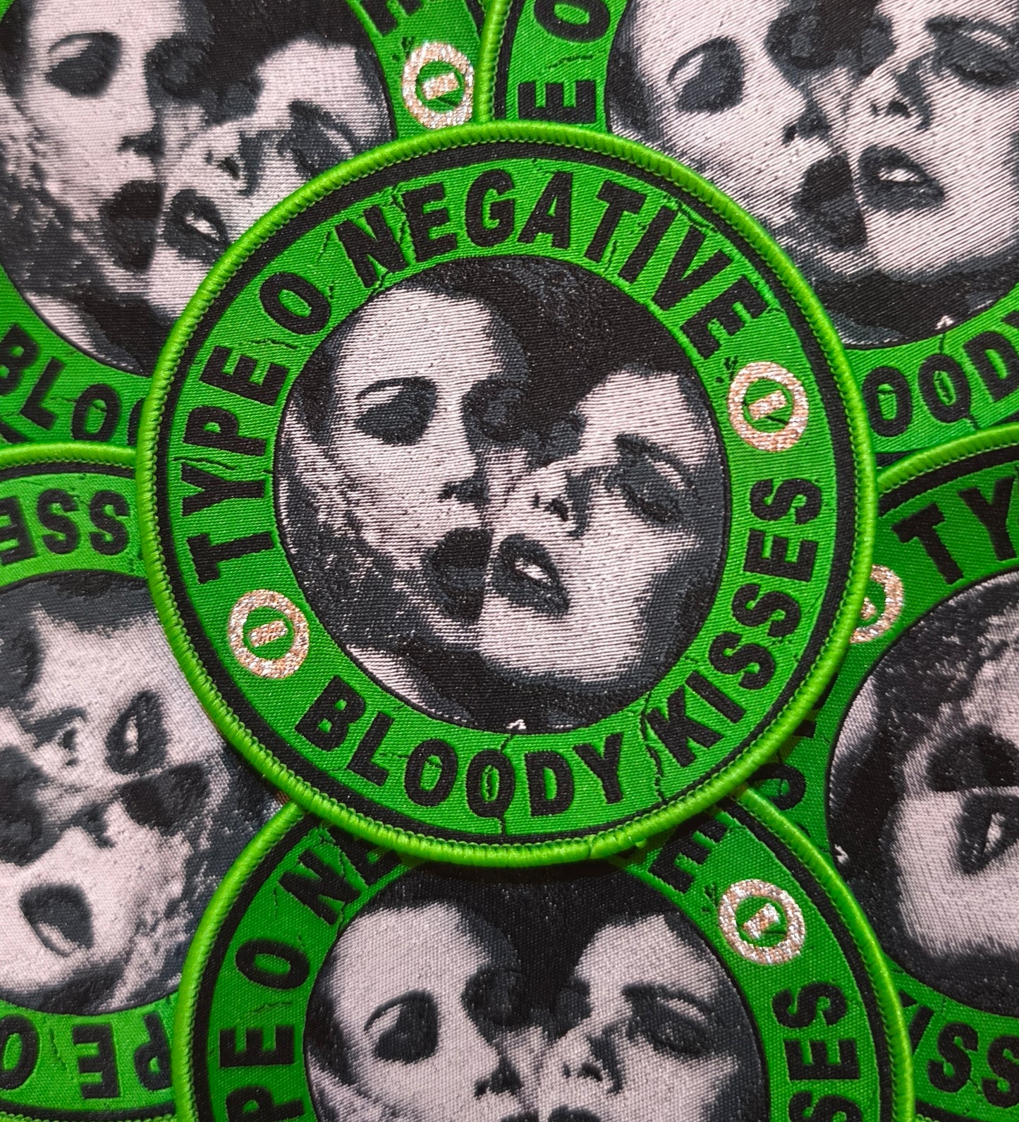 BLOODY KISSES