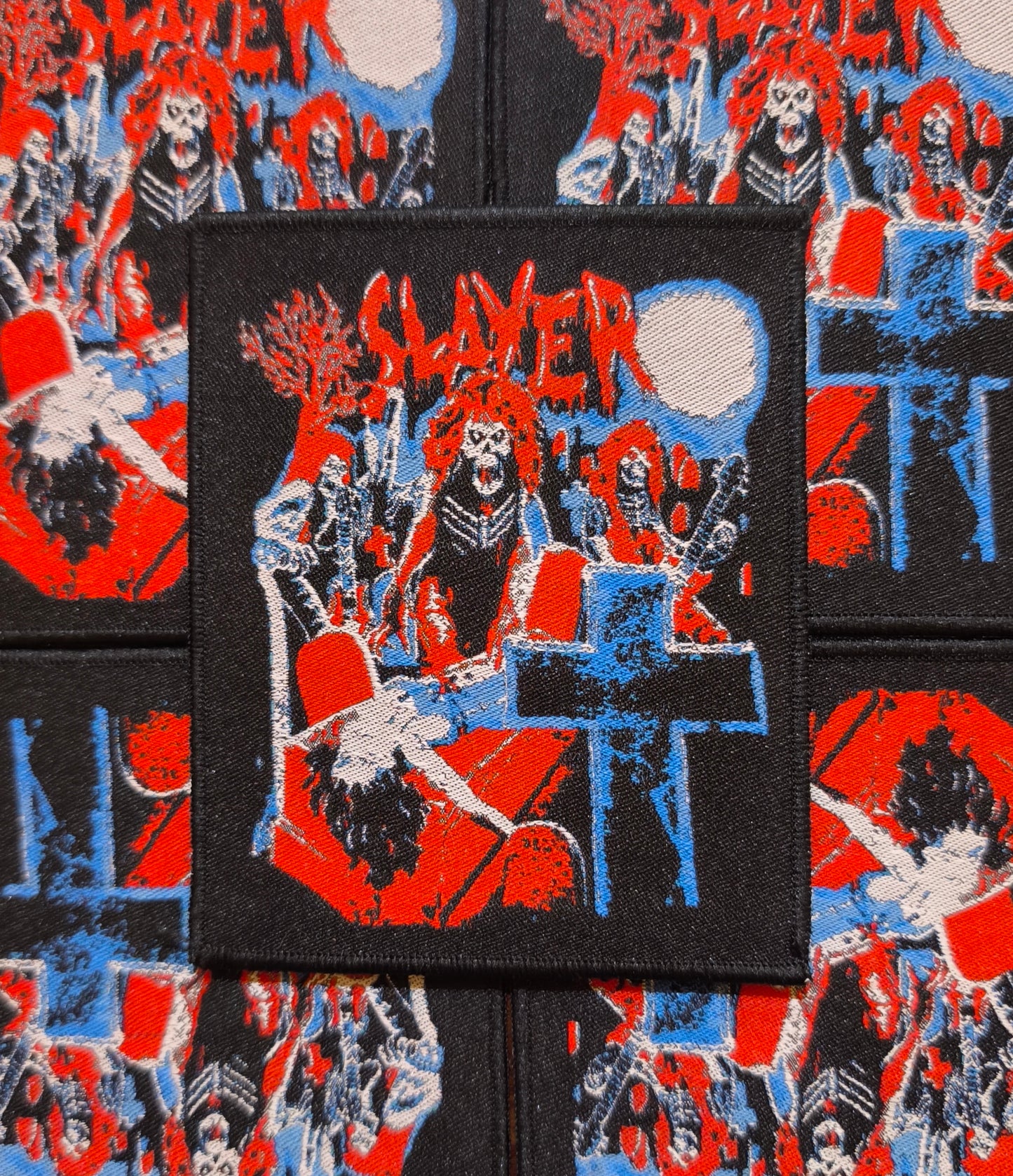 GRAVEYARD I LIVE UNDEAD