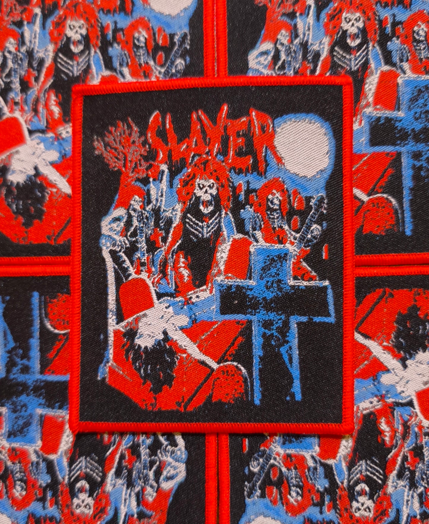 GRAVEYARD I LIVE UNDEAD