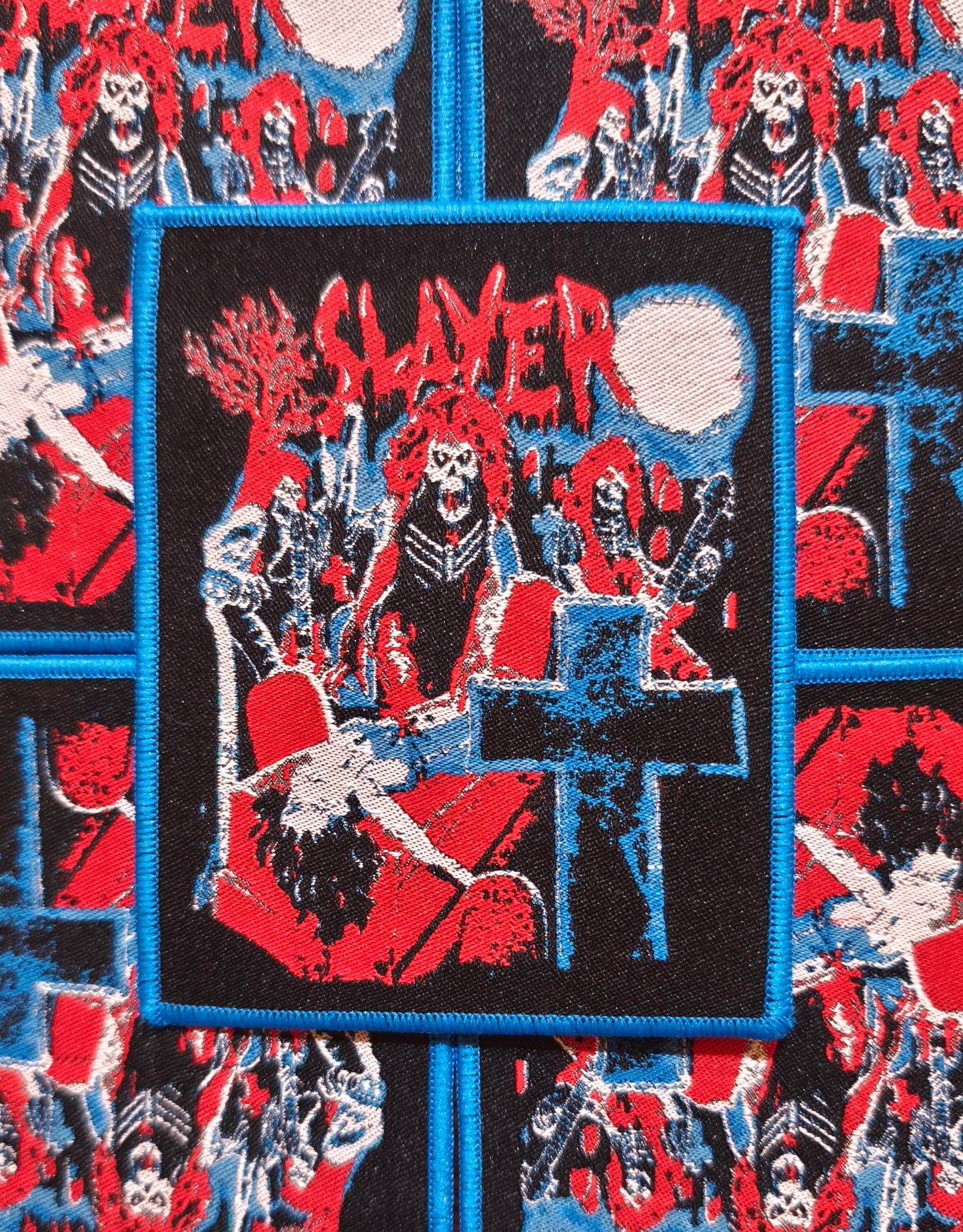 GRAVEYARD I LIVE UNDEAD