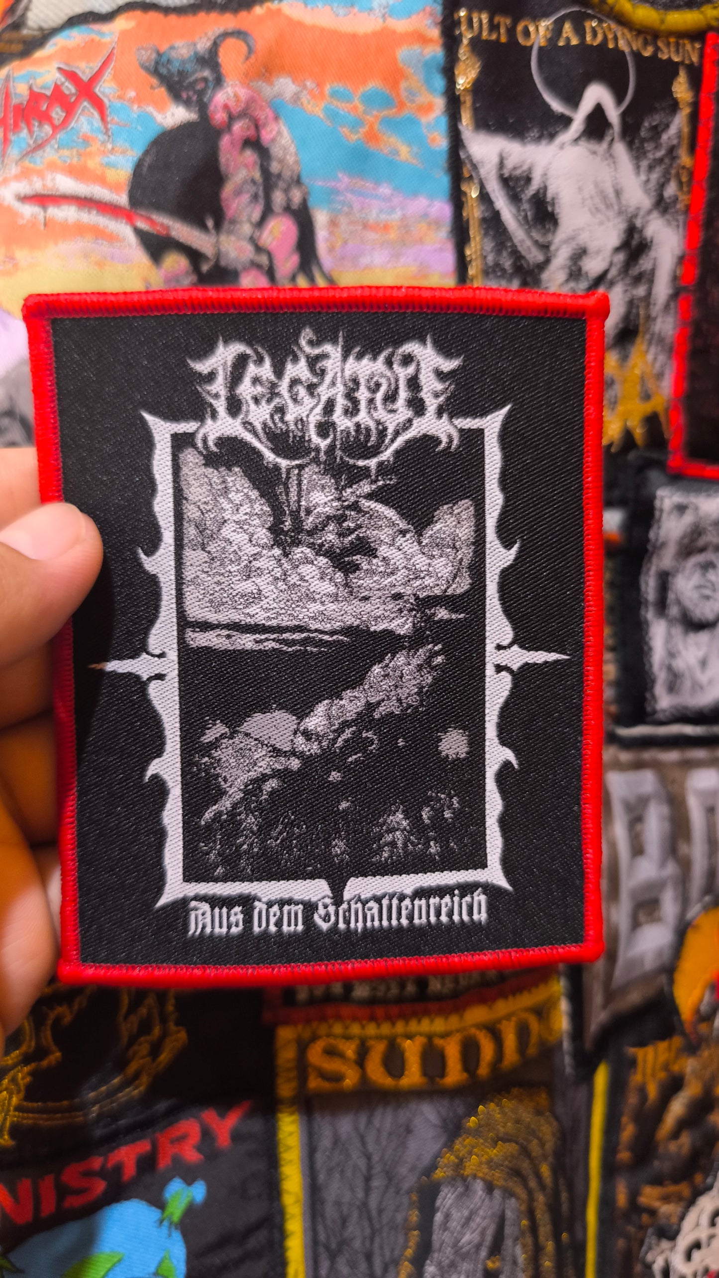 LEGATUS (DE) - Aus dem Schattenreich