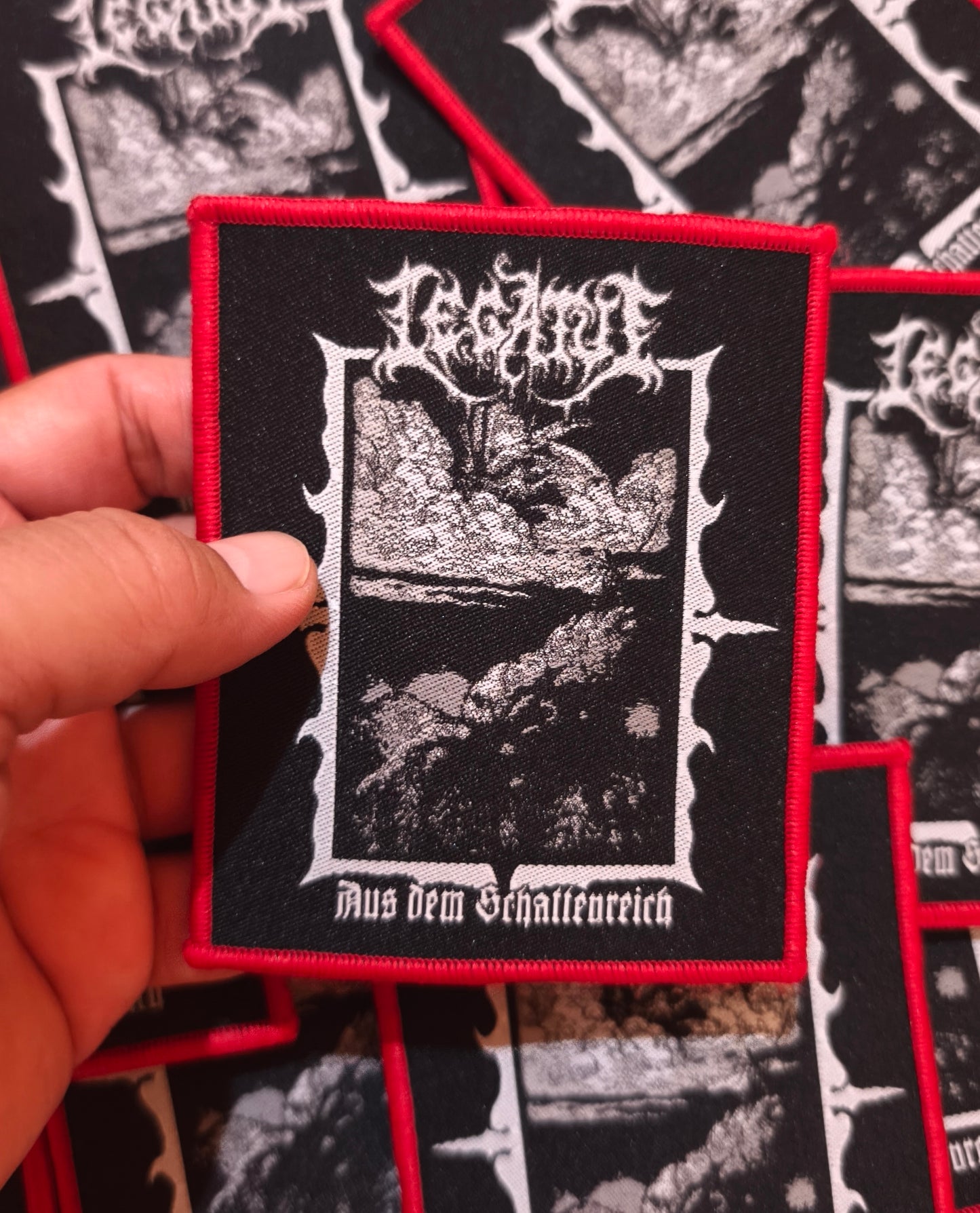 LEGATUS (DE) - Aus dem Schattenreich