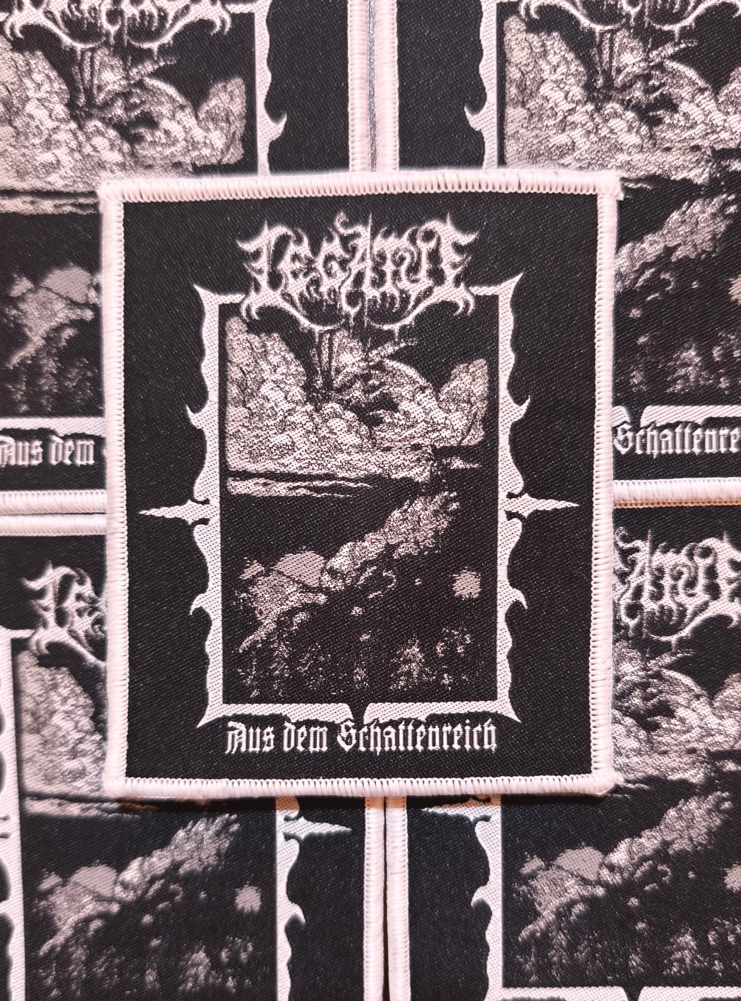 LEGATUS (DE) - Aus dem Schattenreich
