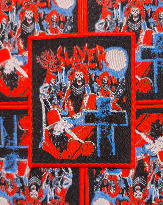 GRAVEYARD I LIVE UNDEAD