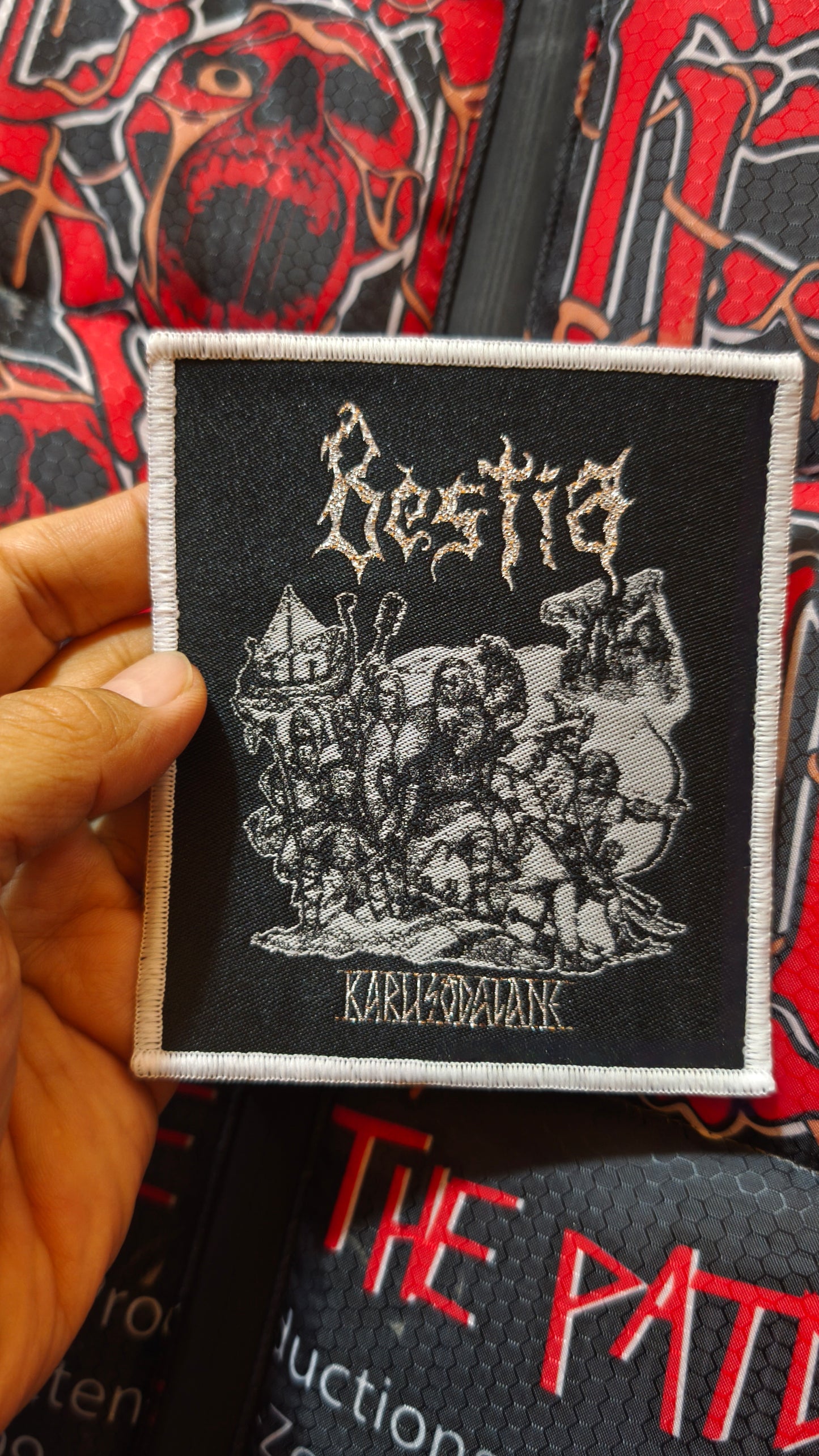 BESTIA (EE) - Karusõdalane