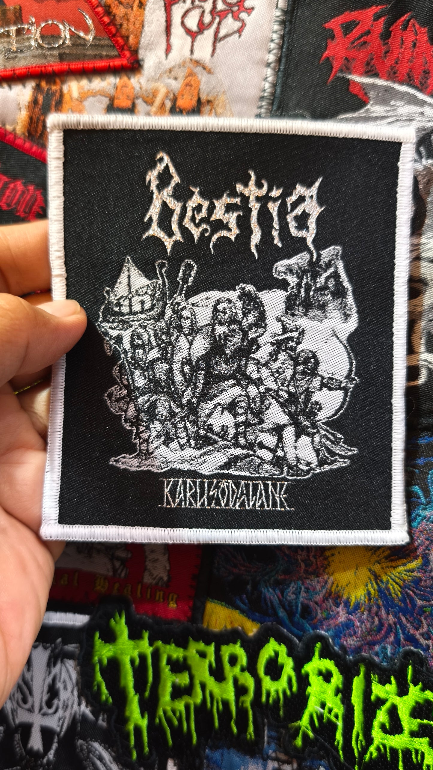 BESTIA (EE) - Karusõdalane