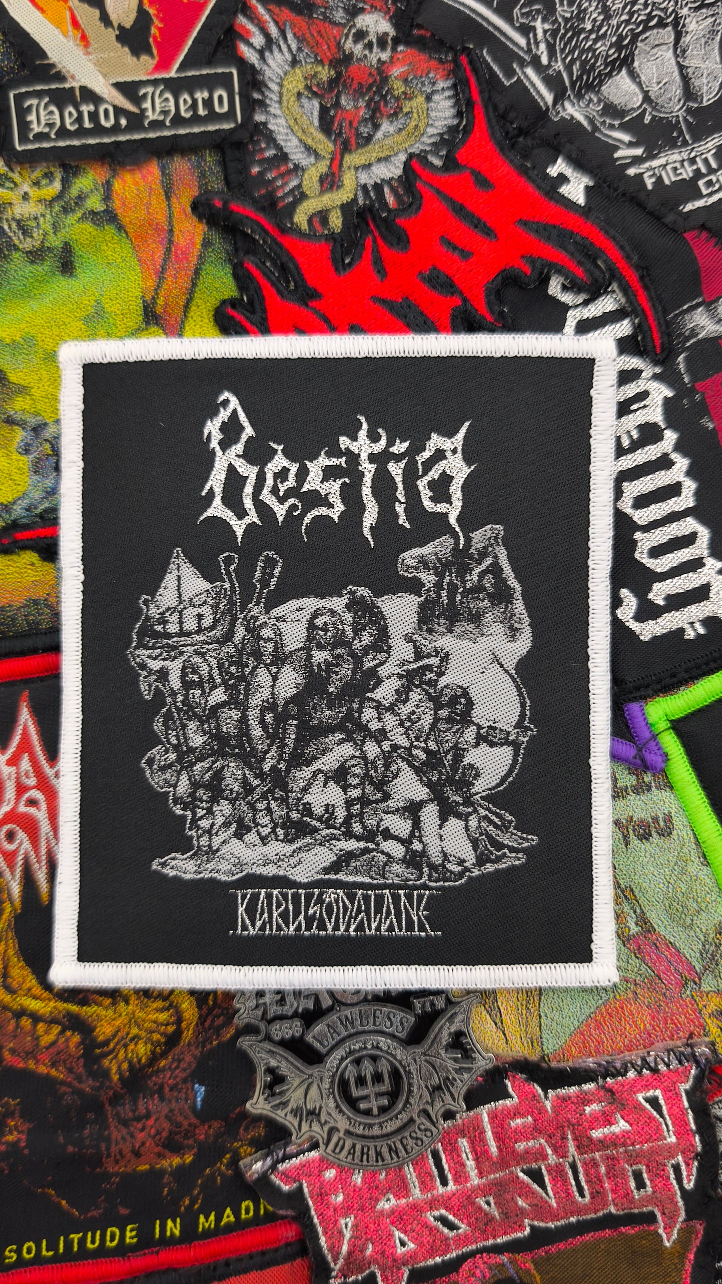 BESTIA (EE) - Karusõdalane
