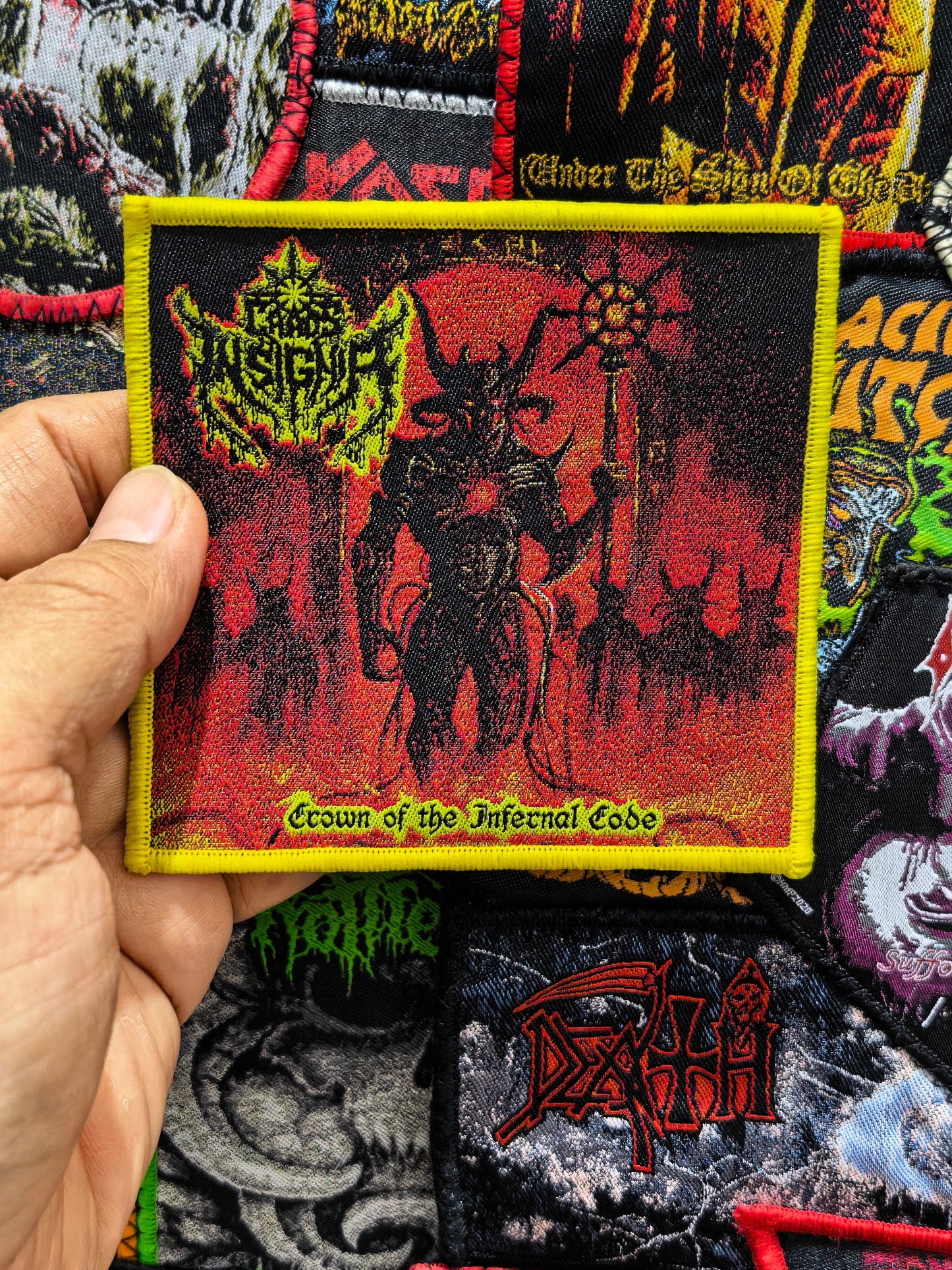 CHAOS INSIGNIA (RO) - Crown of the Infernal Code